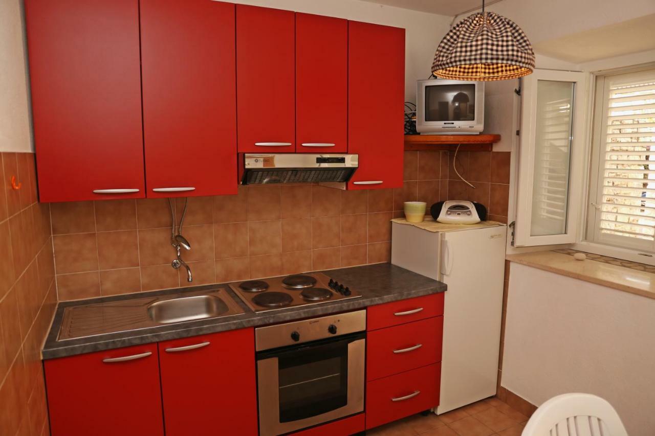 Apartments Katica Лумбарда Экстерьер фото